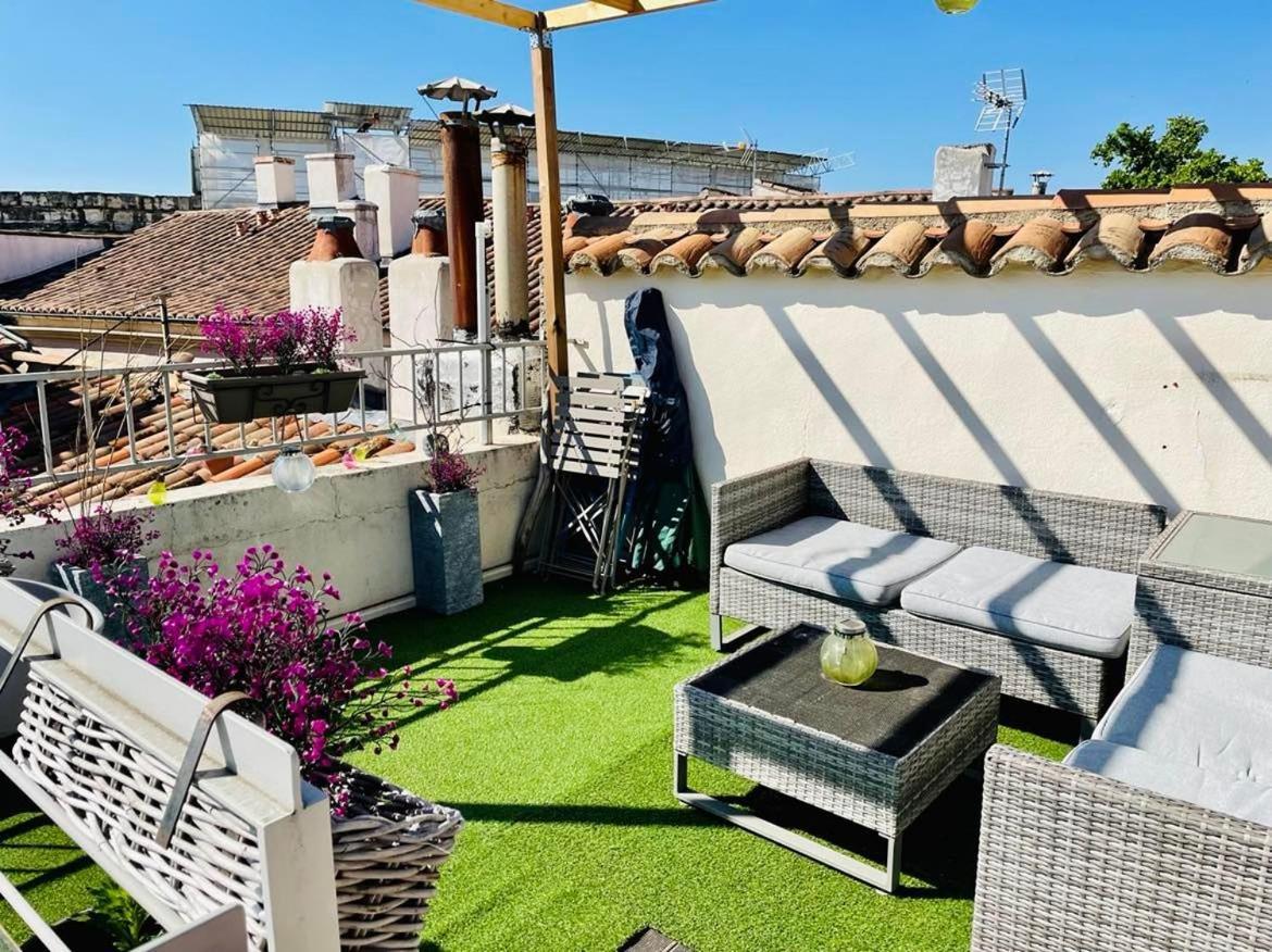La Terrasse Des Arenes Apartment Nimes